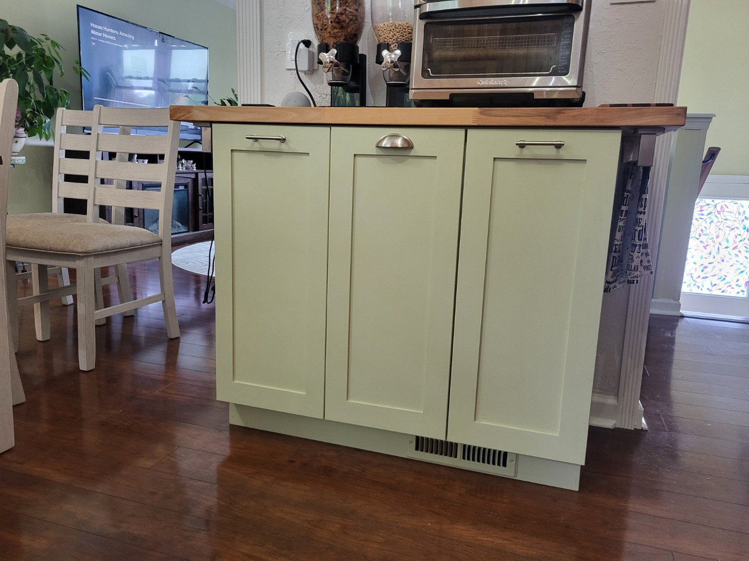Matching freestanding cabinet with wood top
